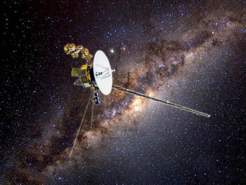 旅行者1号探测器，飞行200多亿公里，为何没撞上太空中的小行星？