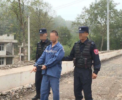 奇闻，26女子遭17岁邻居性侵，后称：发现你比老公好，今晚再来啊